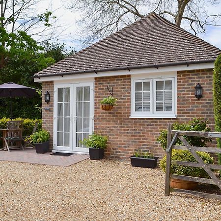 Вілла Petit Knowle Cuckfield Екстер'єр фото